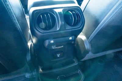 2022 Jeep Wrangler Unlimited Sahara 4x4