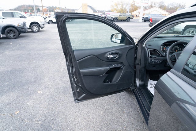 2023 Jeep Cherokee Altitude Lux 4x4