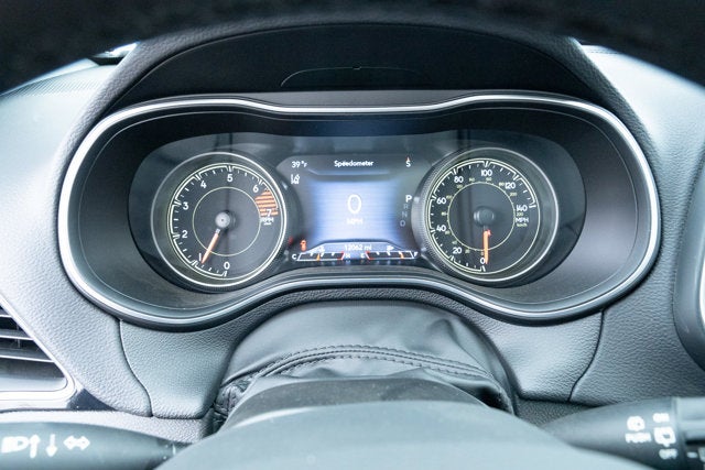 2023 Jeep Cherokee Altitude Lux 4x4