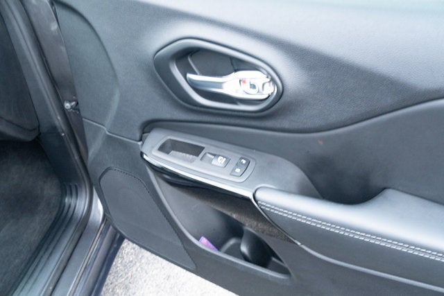 2023 Jeep Cherokee Altitude Lux 4x4