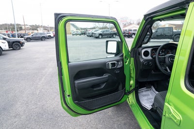 2025 Jeep Wrangler 4-Door Summit 4x4