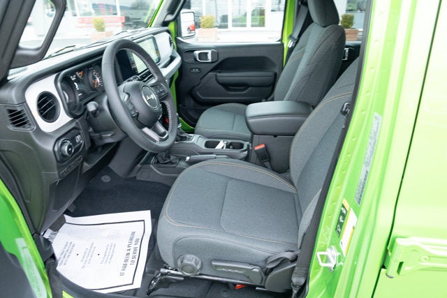 2025 Jeep Wrangler 4-Door Summit 4x4