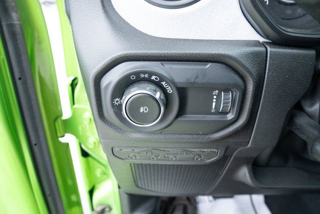 2025 Jeep Wrangler 4-Door Summit 4x4