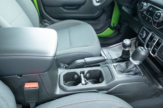 2025 Jeep Wrangler 4-Door Summit 4x4