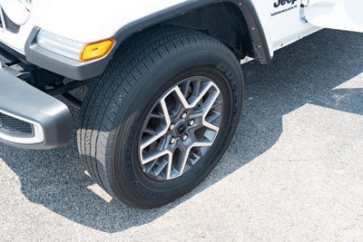 2025 Jeep Wrangler 4-Door Sahara 4x4