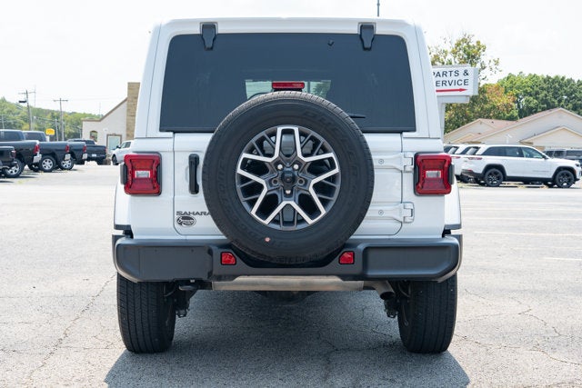 2025 Jeep Wrangler 4-Door Sahara 4x4