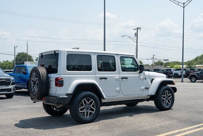 2025 Jeep Wrangler 4-Door Sahara 4x4