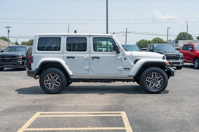 2025 Jeep Wrangler 4-Door Sahara 4x4