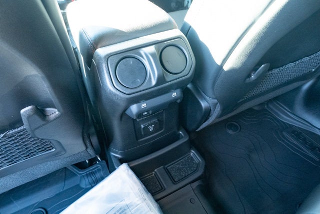 2027 Jeep Wrangler WRANGLER 4-DOOR RUBICON