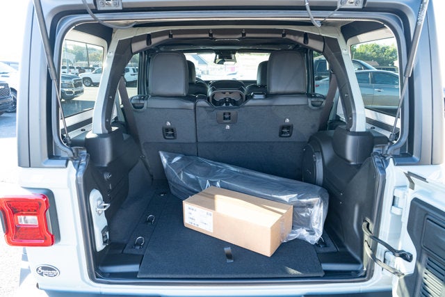 2027 Jeep Wrangler WRANGLER 4-DOOR RUBICON