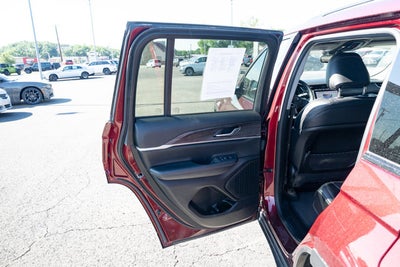2023 Jeep Grand Cherokee Limited 4x2