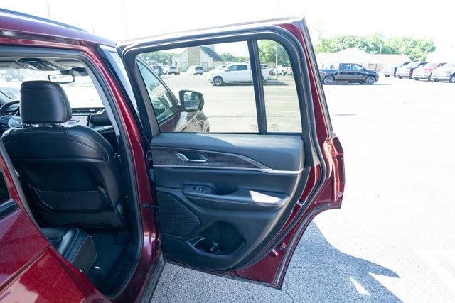 2023 Jeep Grand Cherokee Limited 4x2