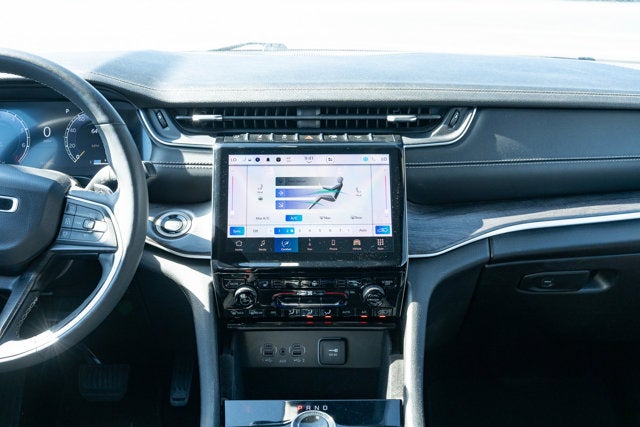 2023 Jeep Grand Cherokee Limited 4x2