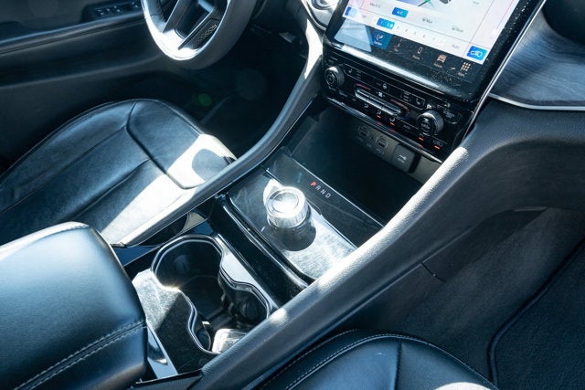 2023 Jeep Grand Cherokee Limited 4x2