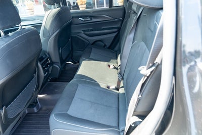 2025 Jeep Grand Cherokee Laredo X 4x4
