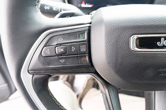 2025 Jeep Grand Cherokee Altitude 4x4