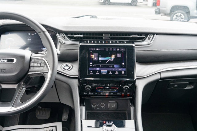 2025 Jeep Grand Cherokee Altitude 4x4