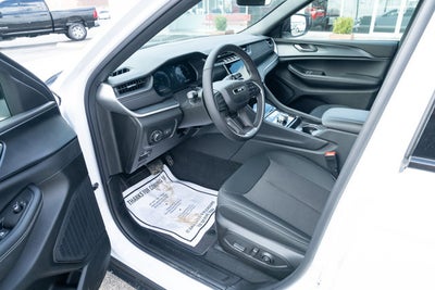 2026 Jeep Grand Cherokee GRAND CHEROKEE LAREDO X 4X4