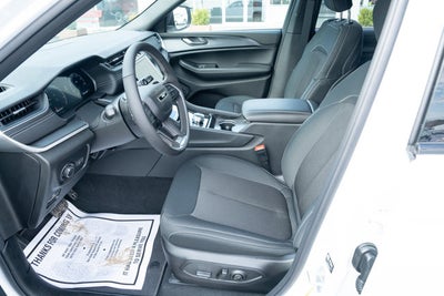 2026 Jeep Grand Cherokee GRAND CHEROKEE LAREDO X 4X4