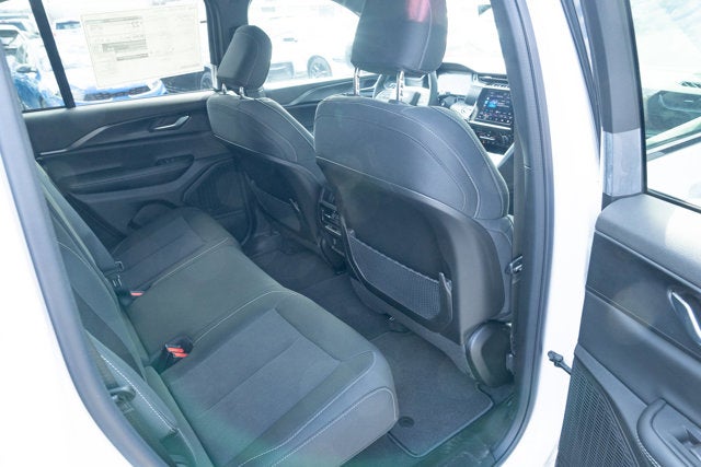 2026 Jeep Grand Cherokee GRAND CHEROKEE LAREDO X 4X4