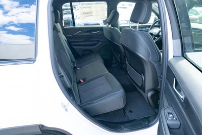 2026 Jeep Grand Cherokee GRAND CHEROKEE LAREDO X 4X4