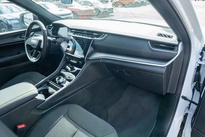 2026 Jeep Grand Cherokee GRAND CHEROKEE LAREDO X 4X4