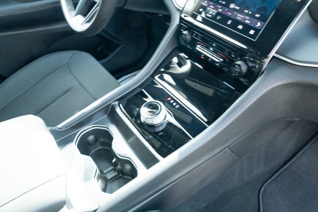 2026 Jeep Grand Cherokee GRAND CHEROKEE LAREDO X 4X4