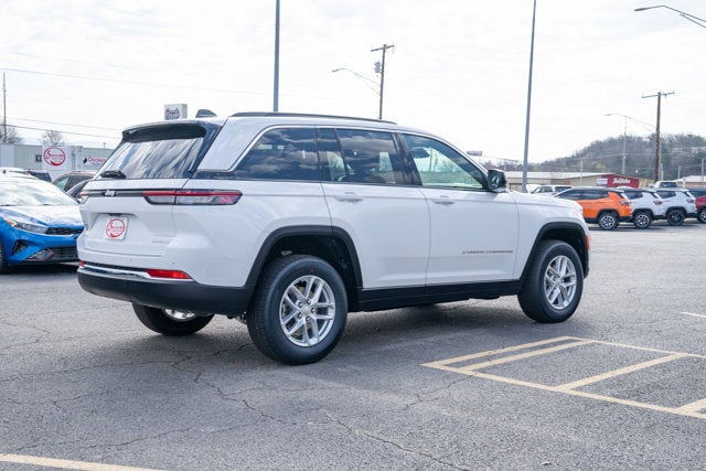 2026 Jeep Grand Cherokee GRAND CHEROKEE LAREDO X 4X4