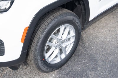 2026 Jeep Grand Cherokee GRAND CHEROKEE LAREDO X 4X4