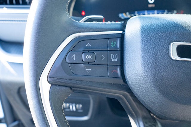 2024 Jeep Grand Cherokee Laredo 4x4