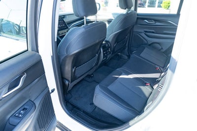 2024 Jeep Grand Cherokee Laredo 4x4