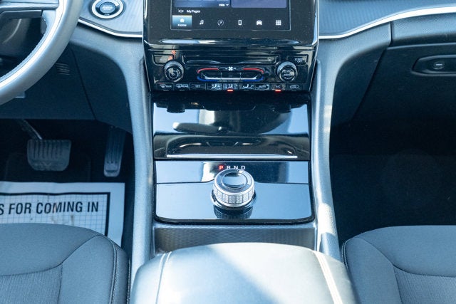 2024 Jeep Grand Cherokee Laredo 4x4