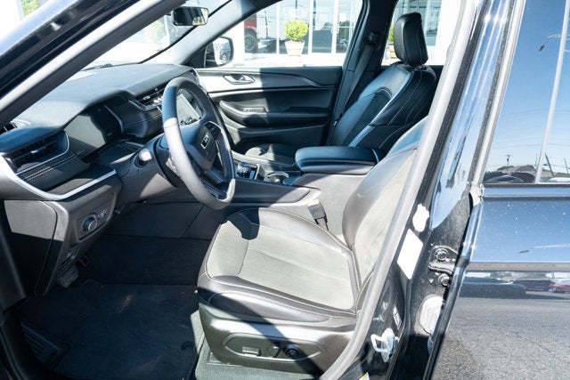 2025 Jeep Grand Cherokee Altitude 4x4