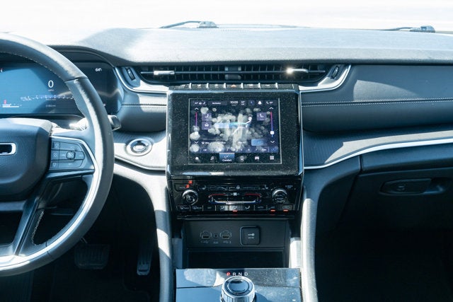 2025 Jeep Grand Cherokee Altitude 4x4