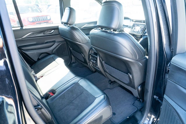 2025 Jeep Grand Cherokee Altitude 4x4