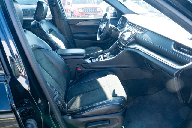 2025 Jeep Grand Cherokee Altitude 4x4