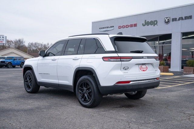 2025 Jeep Grand Cherokee Laredo X 4x4