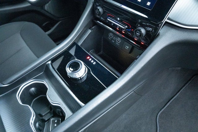 2025 Jeep Grand Cherokee Laredo X 4x4