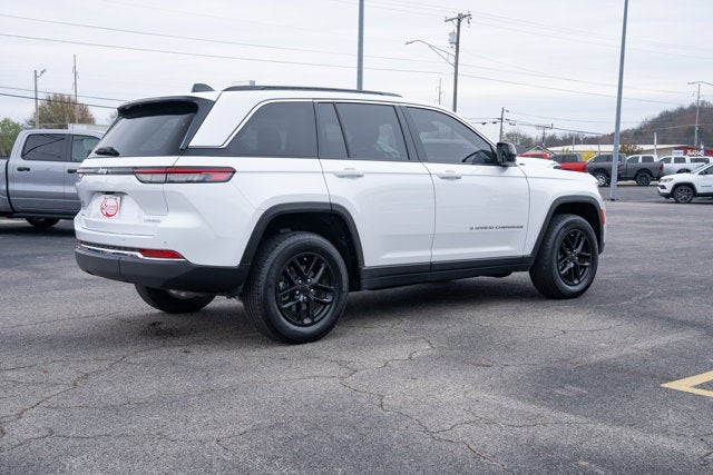 2025 Jeep Grand Cherokee Laredo X 4x4