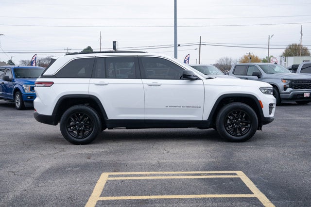 2025 Jeep Grand Cherokee Laredo X 4x4