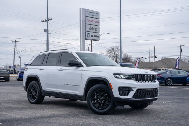 2025 Jeep Grand Cherokee Laredo X 4x4