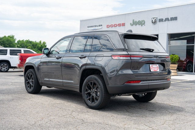 2026 Jeep Grand Cherokee GRAND CHEROKEE LAREDO ALTITUDE 4X4
