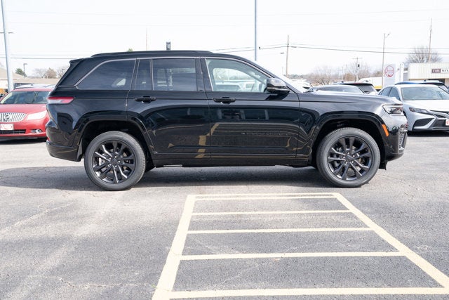 2026 Jeep Grand Cherokee GRAND CHEROKEE LIMITED RESERVE 4X4