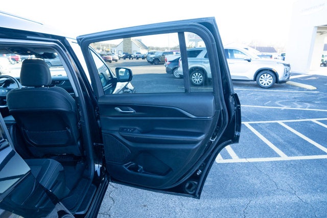 2023 Jeep Grand Cherokee L Laredo 4x4