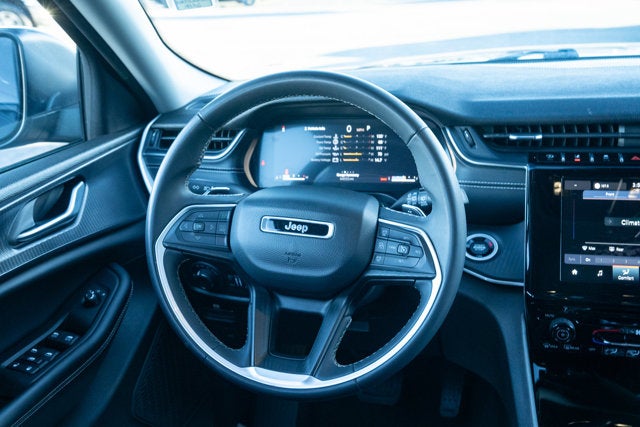 2023 Jeep Grand Cherokee L Laredo 4x4