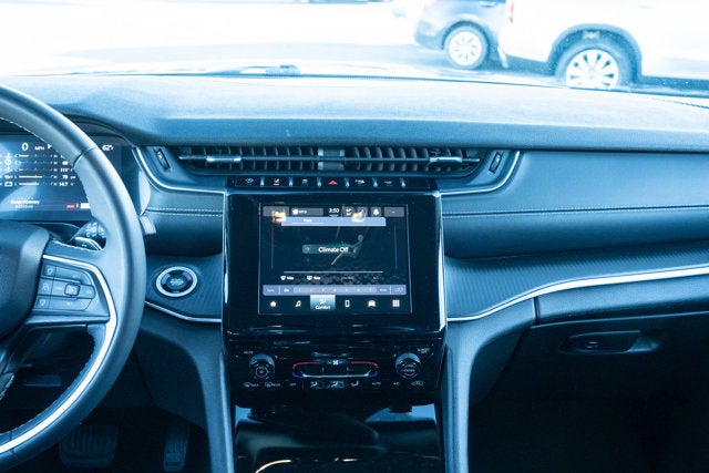 2023 Jeep Grand Cherokee L Laredo 4x4