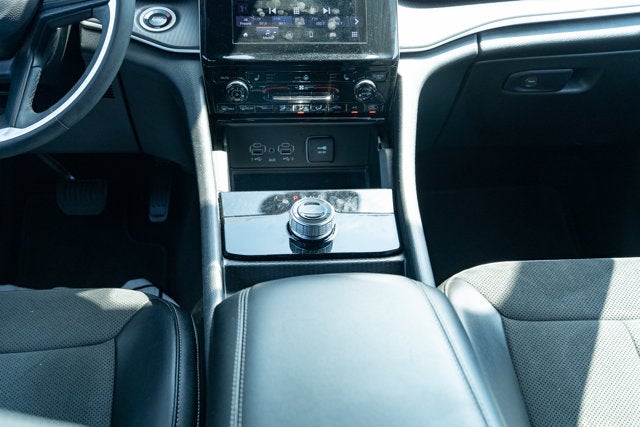2024 Jeep Grand Cherokee L Altitude X 4x4