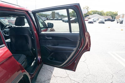 2025 Jeep Grand Cherokee GRAND CHEROKEE L LAREDO X 4X4