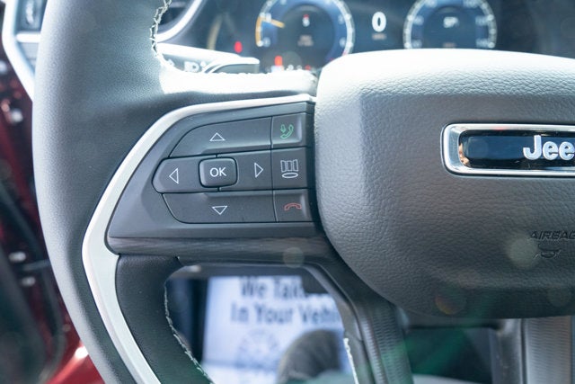 2025 Jeep Grand Cherokee GRAND CHEROKEE L LAREDO X 4X4