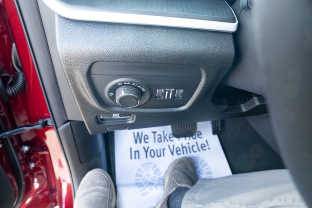 2025 Jeep Grand Cherokee GRAND CHEROKEE L LAREDO X 4X4